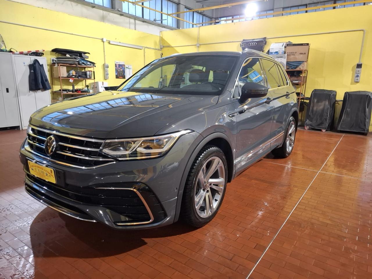 Volkswagen Tiguan 2.0 TDI 150 CV SCR DSG 4MOTION R-Line full optional