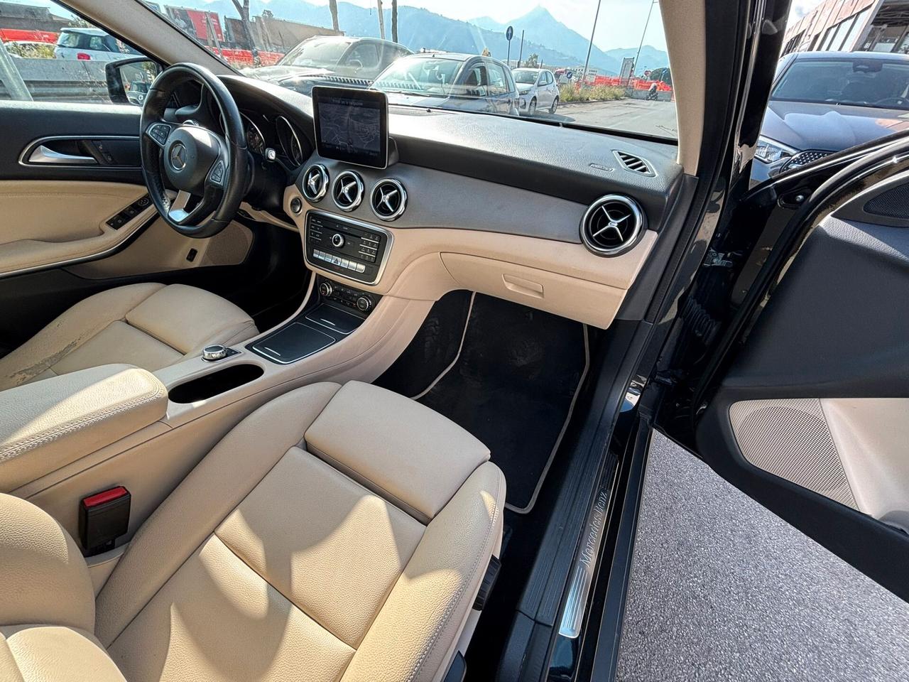 Mercedes-benz GLA 200d Sport