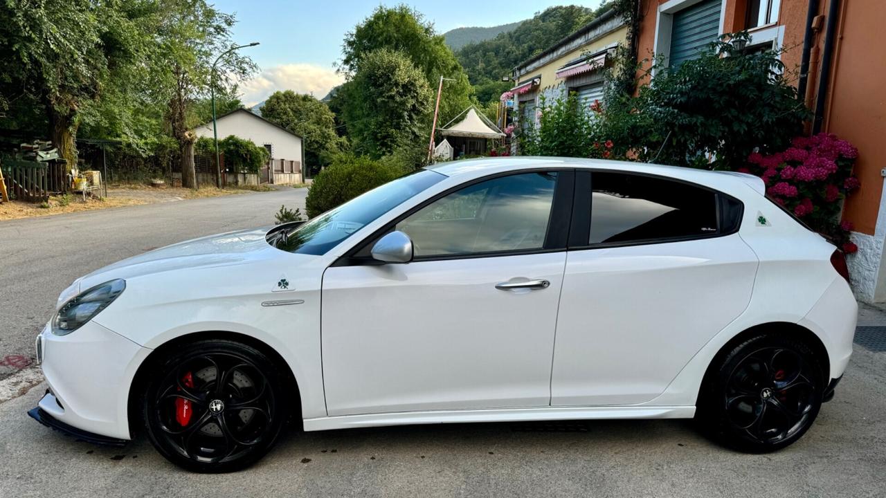 Alfa Romeo Giulietta 1750 TBi Quadrifoglio Verde