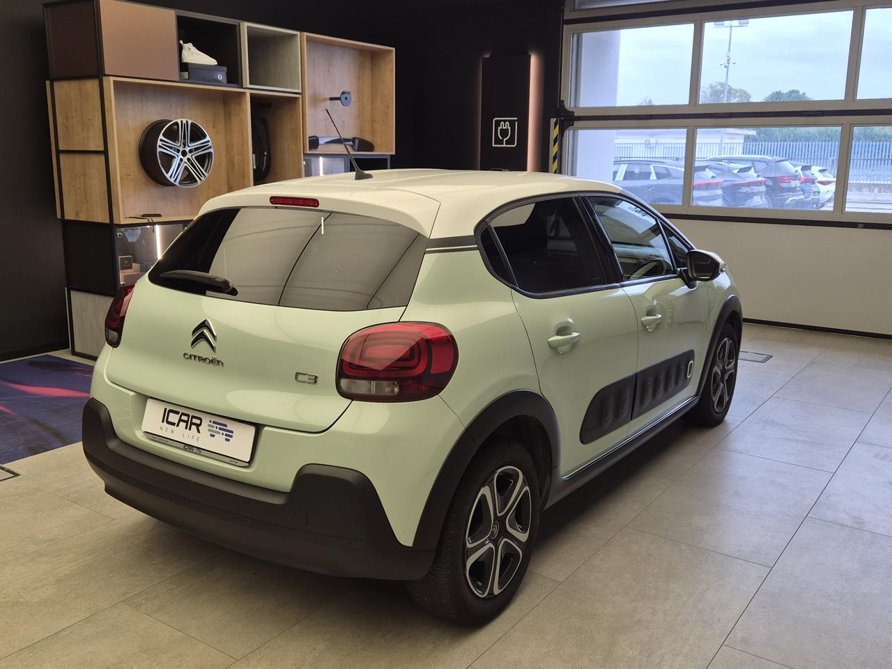 CITROEN C3 III - C3 1.2 puretech Shine Gpl 82cv
