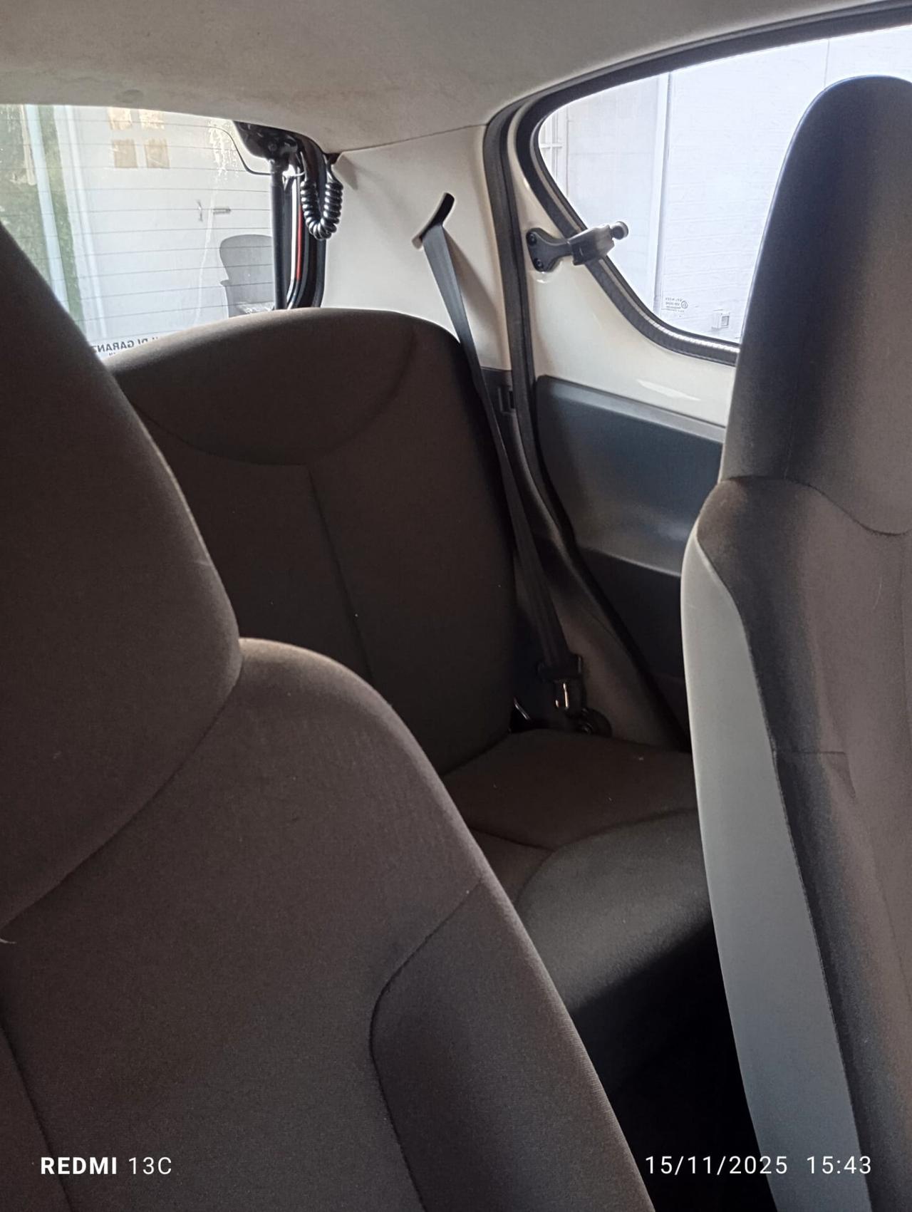 Toyota Aygo 1.0 12V VVT-i 5 porte Deep Ocean Connect