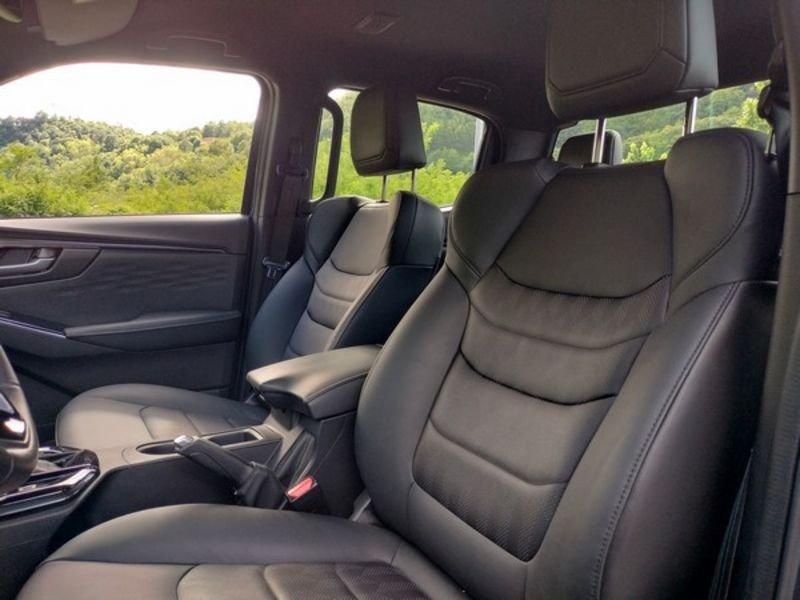 Isuzu D-Max N60 1.9 aut. Crew Nitro Sport Cab