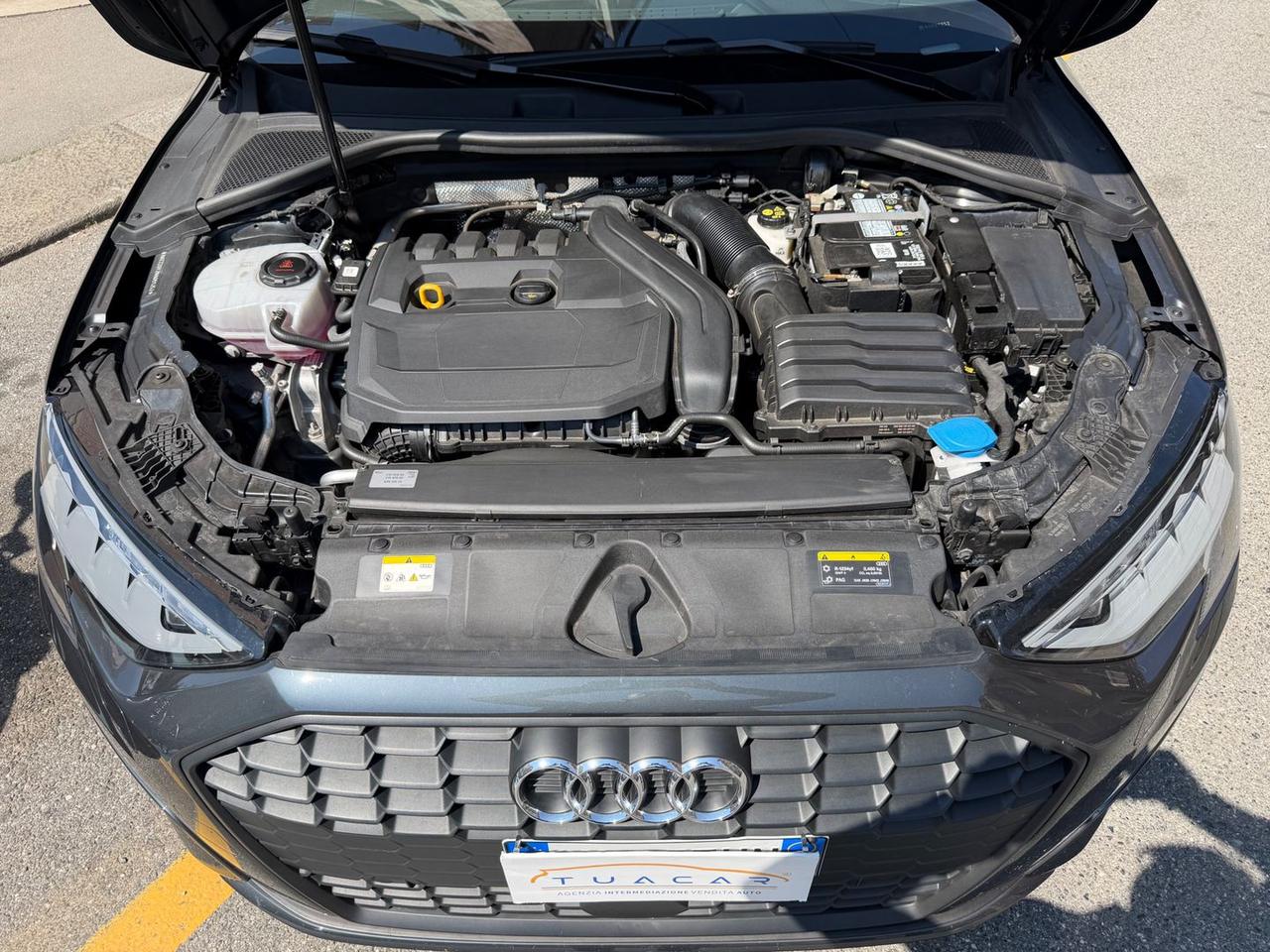 Audi A3 1.5 35 TFSI Business #10780