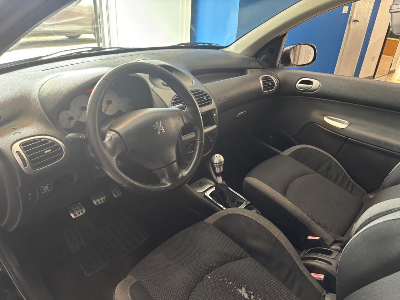Peugeot 206 1.4 HDi 3p. Enfant Terrible