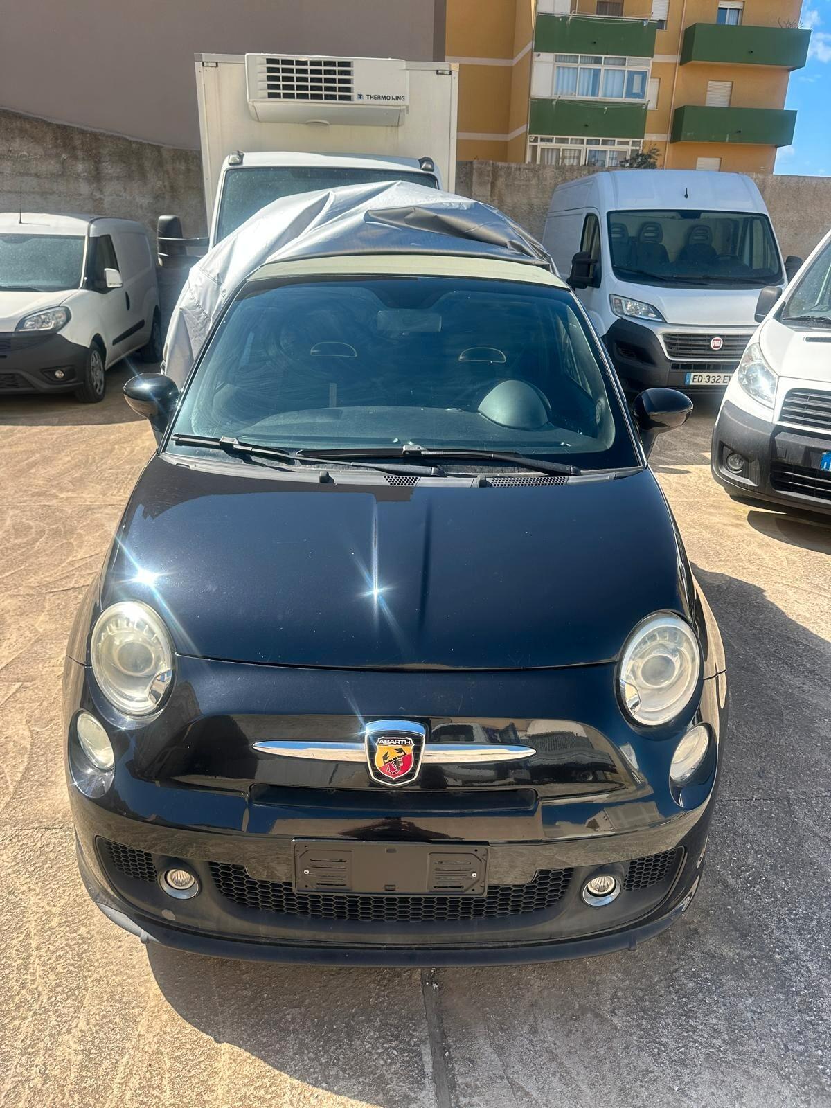 Abarth 500 C 1.4 Turbo T-Jet Custom