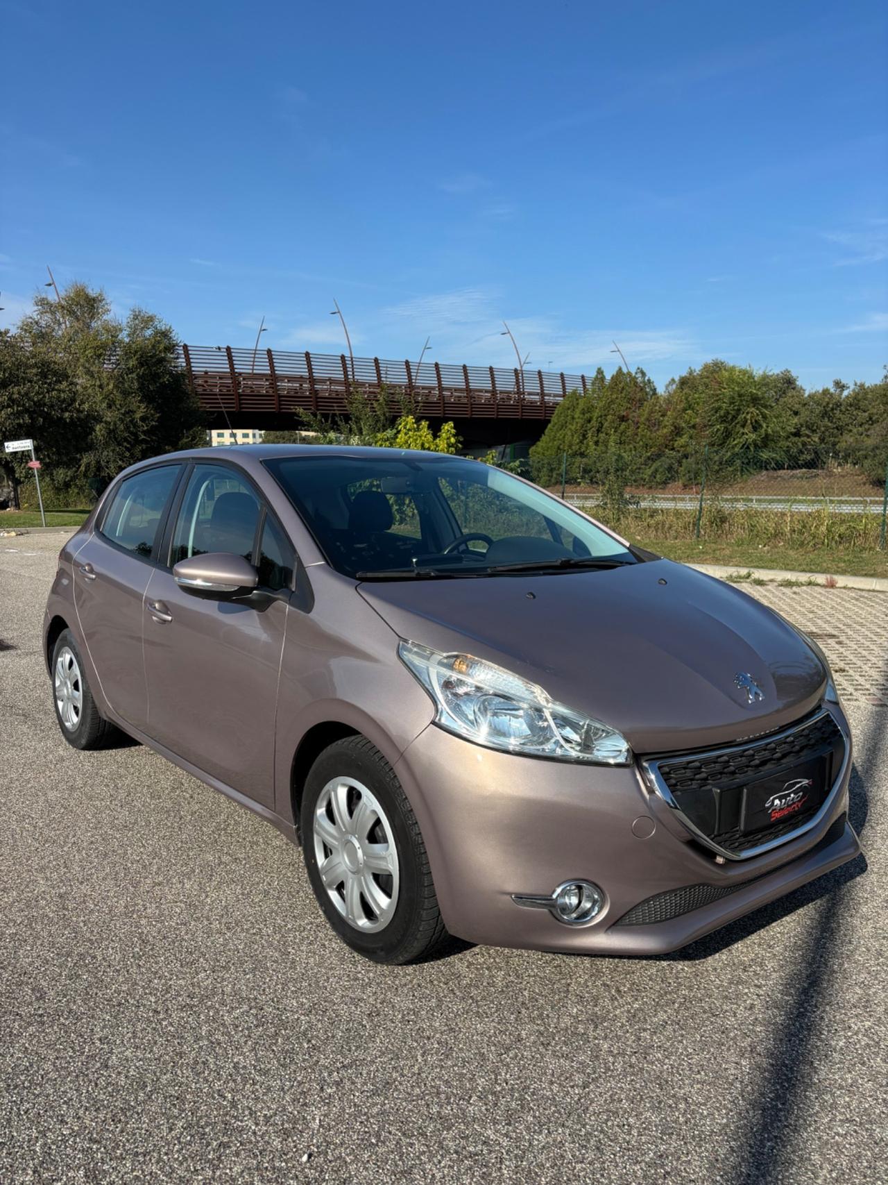 Peugeot 208 1.2 VTi 82 CV 5 porte Allure