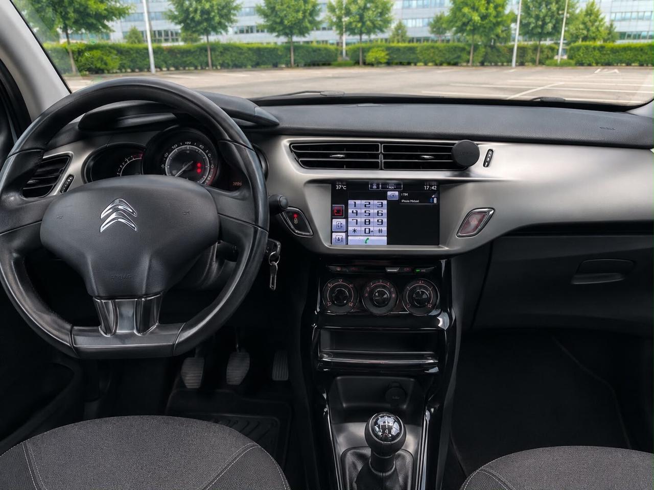 Citroen C3 12 mesi di garanzia Ok neopatentati 5 porte