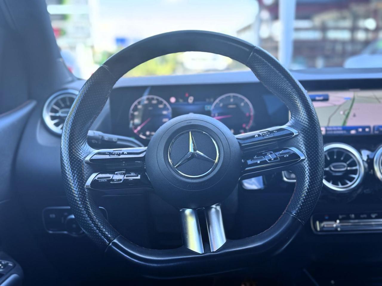 MERCEDES-BENZ B 200 d Automatic AMG Line Premium 150CV Ambient light