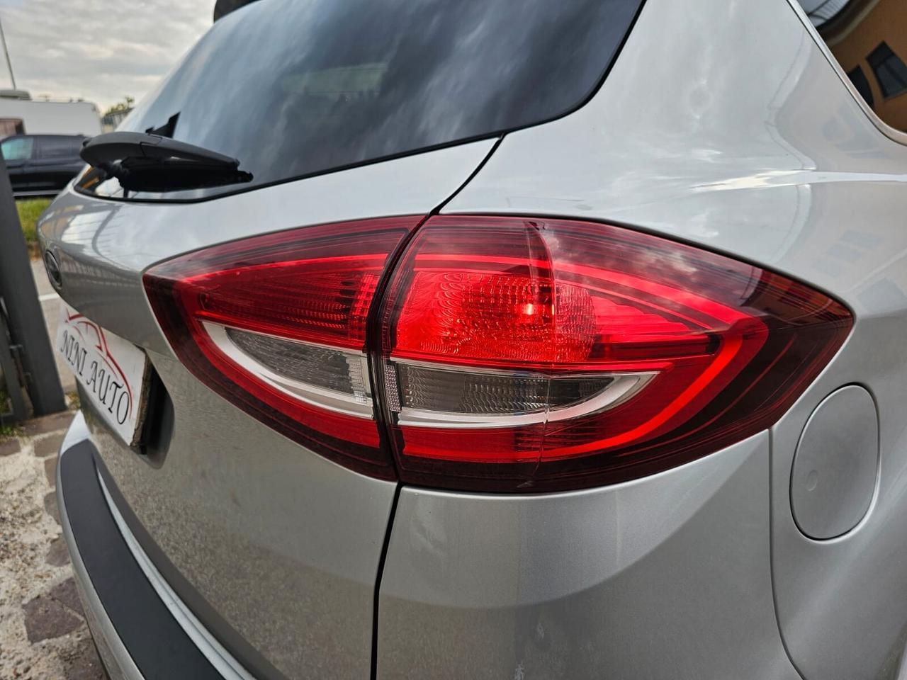 Ford C-Max 1.6 120cv Titanium*GPL*Navi*Pdc*Euro6*