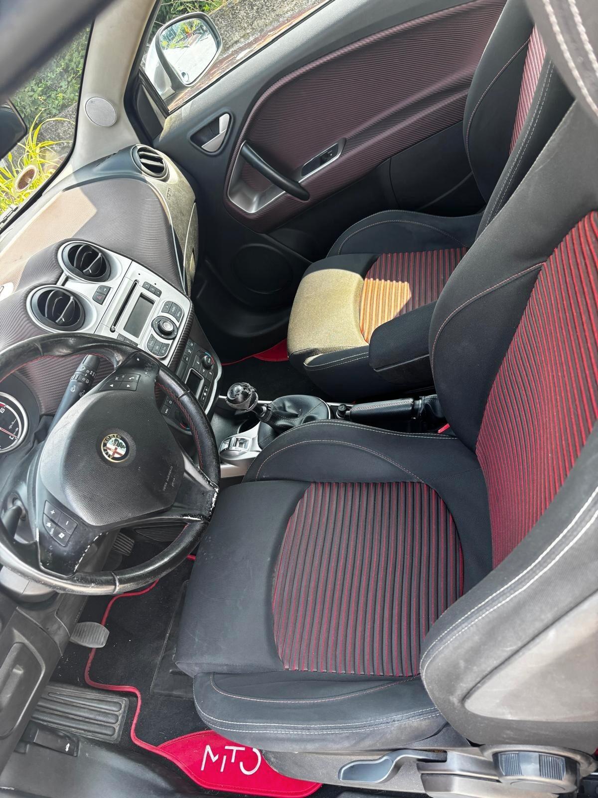 Alfa Romeo MiTo 1.3 JTDm-2 95 CV S&S Distinctive Sport Pack