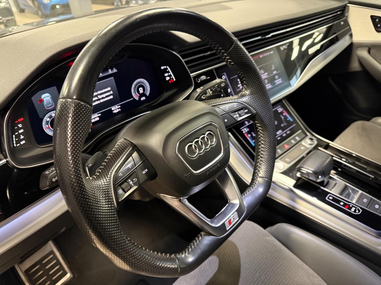 Audi Q8 50 TDI 286 CV quattro tiptronic Sport