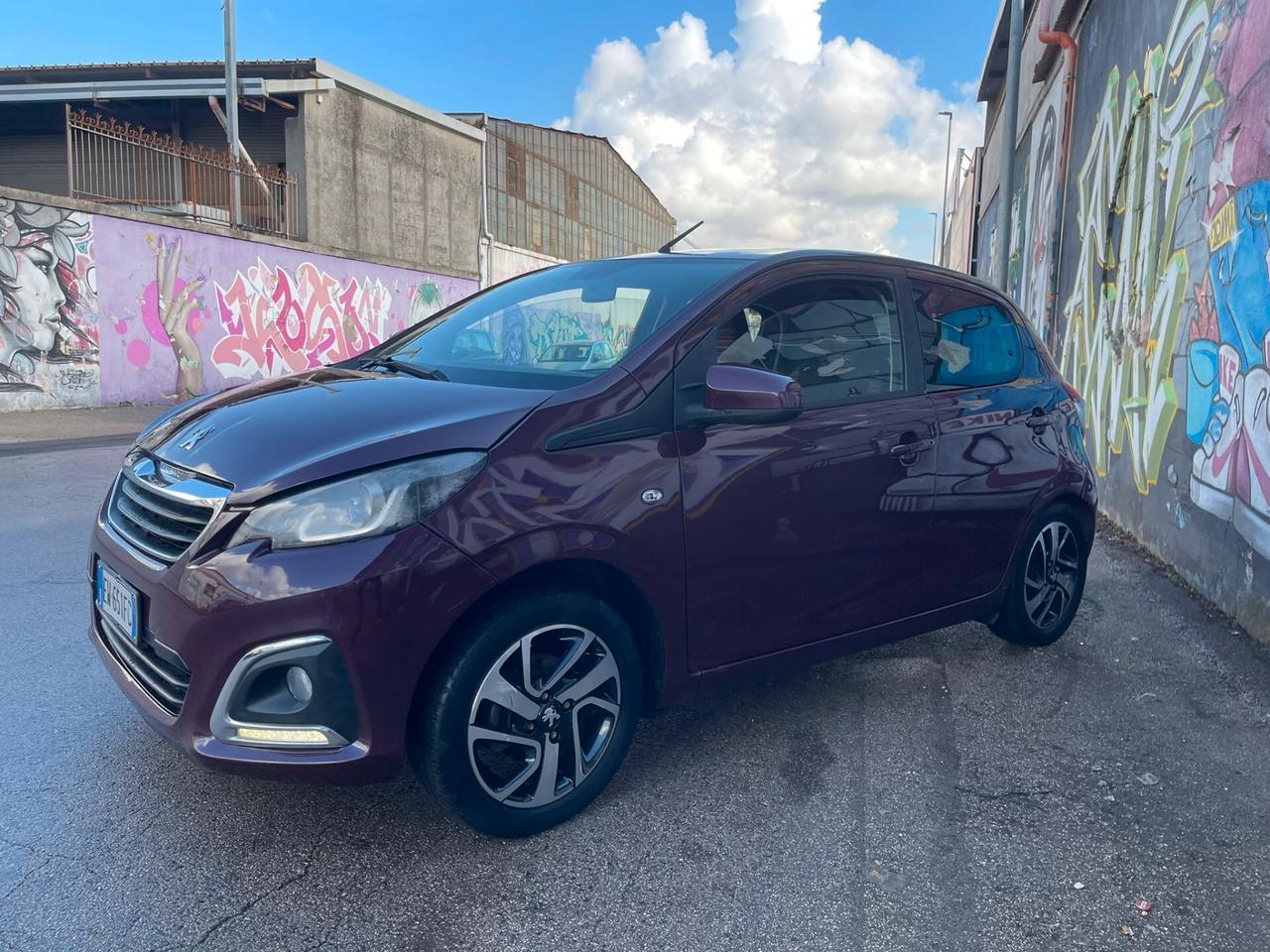 Peugeot 108 versione Allure TOP benzina/GPL