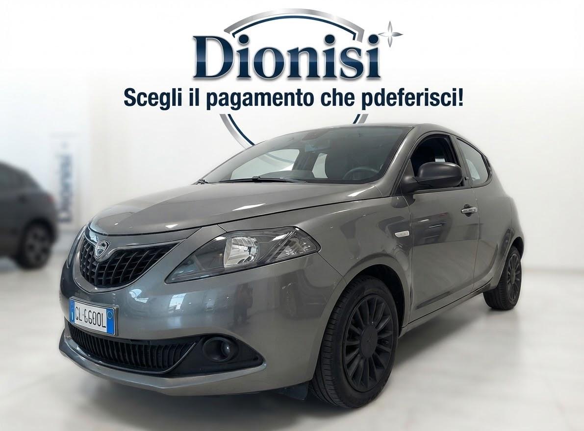 Lancia Ypsilon 1.0 70cv Firefly Hybrid S&S Silver