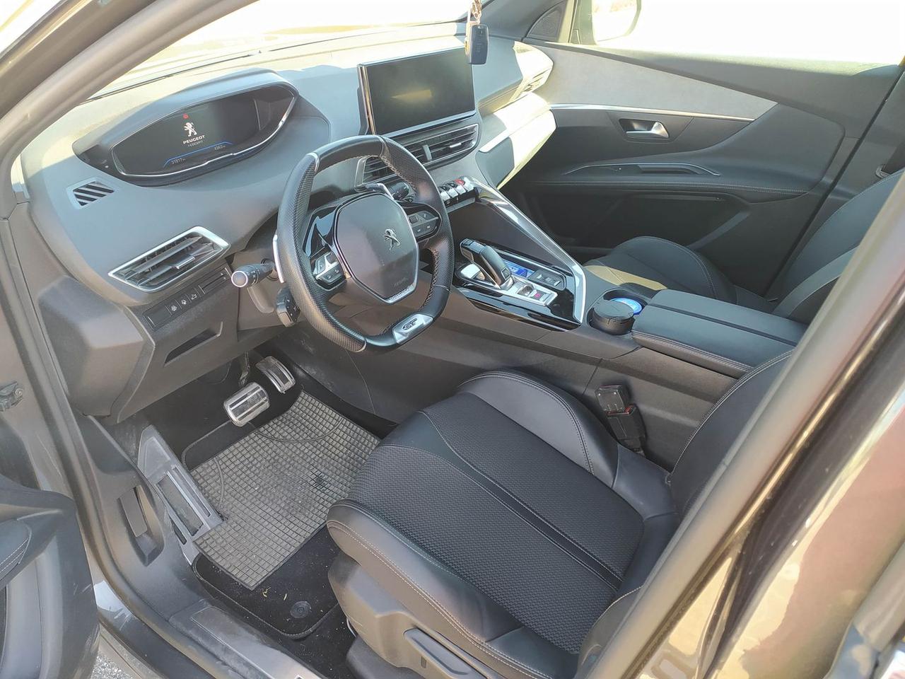 Peugeot 3008 GT 1.5 Blue HDI 130 #6404