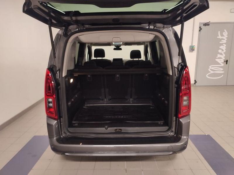 Toyota Proace City Verso 1.5D 130 CV S&S Short D A/T Luxury