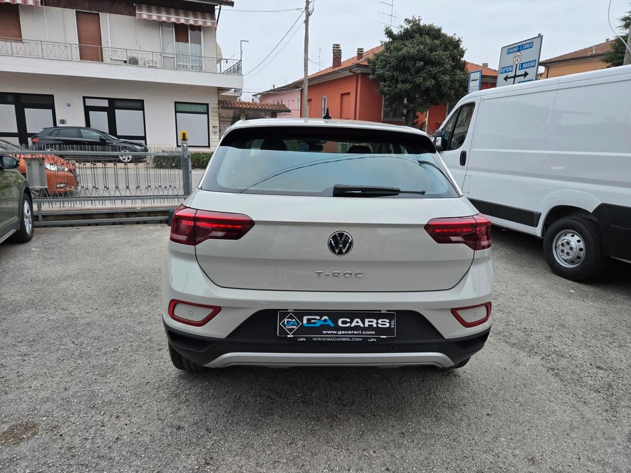 VOLKSWAGEN T-ROC 1.0 LIFE EDITION 110 cv BENZINA -PROMO FEBBRAIO GA FIN&SAFE-