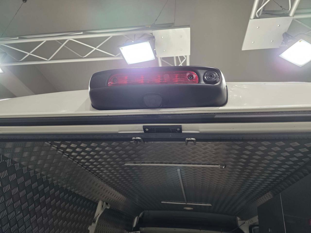 Peugeot Boxer 335 2.2 BlueHDi 140 S&S PC-TM Furgone