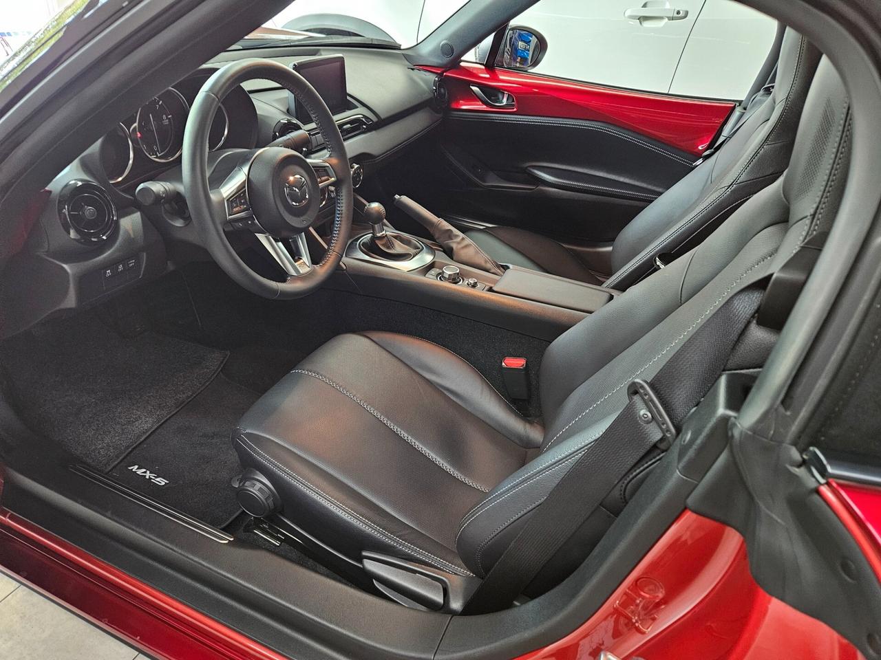 Mazda MX-5 1.5L Skyactiv-G Exceed - PELLE