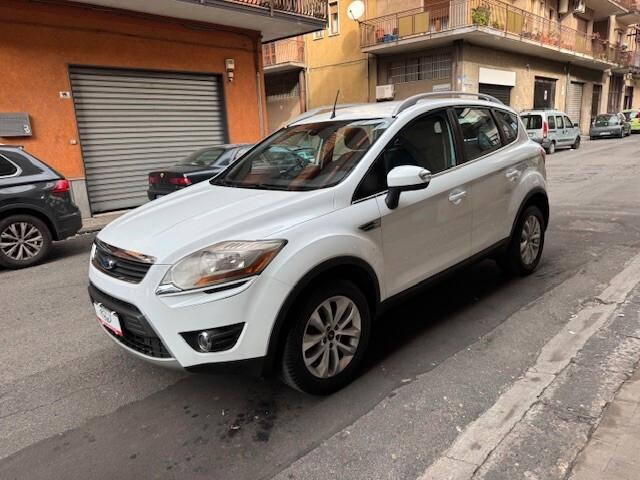 Ford Kuga 2.0 TDCi 136 CV 4WD Titanium
