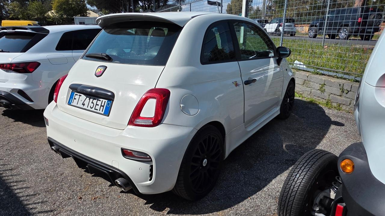 Abarth 500 1.4 Turbo T-Jet Custom