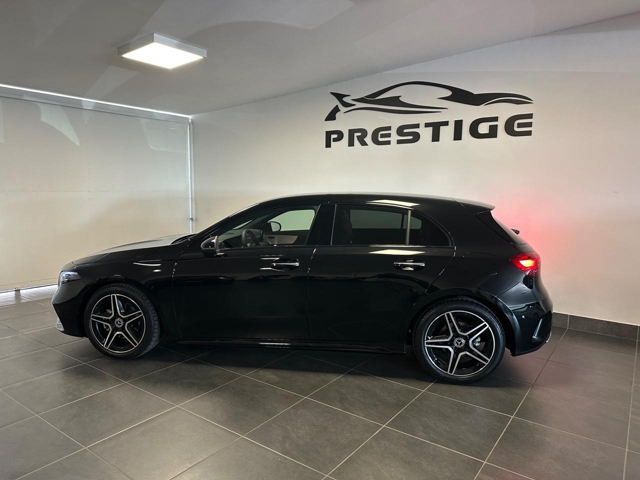 MERCEDES-BENZ A180D PACK PREMIUM AMG 116CV PRONTA CONSEGNA