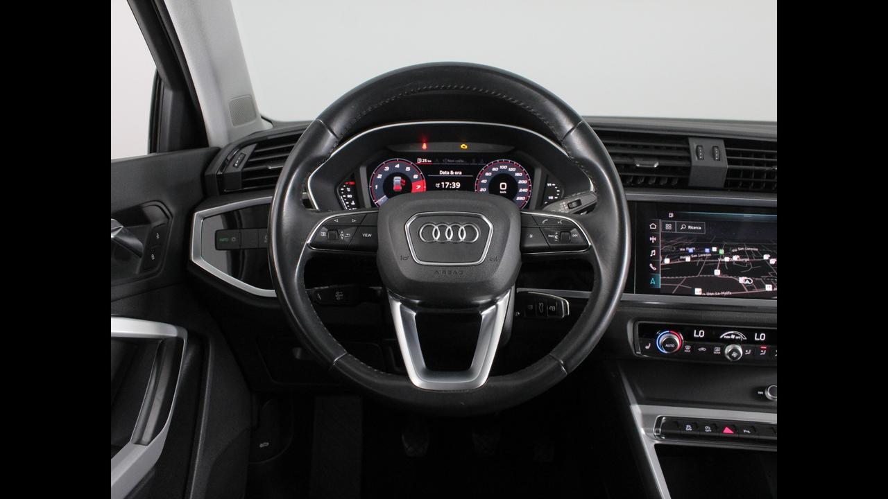 AUDI Q3 II 2018 - Q3 35 1.5 tfsi Business