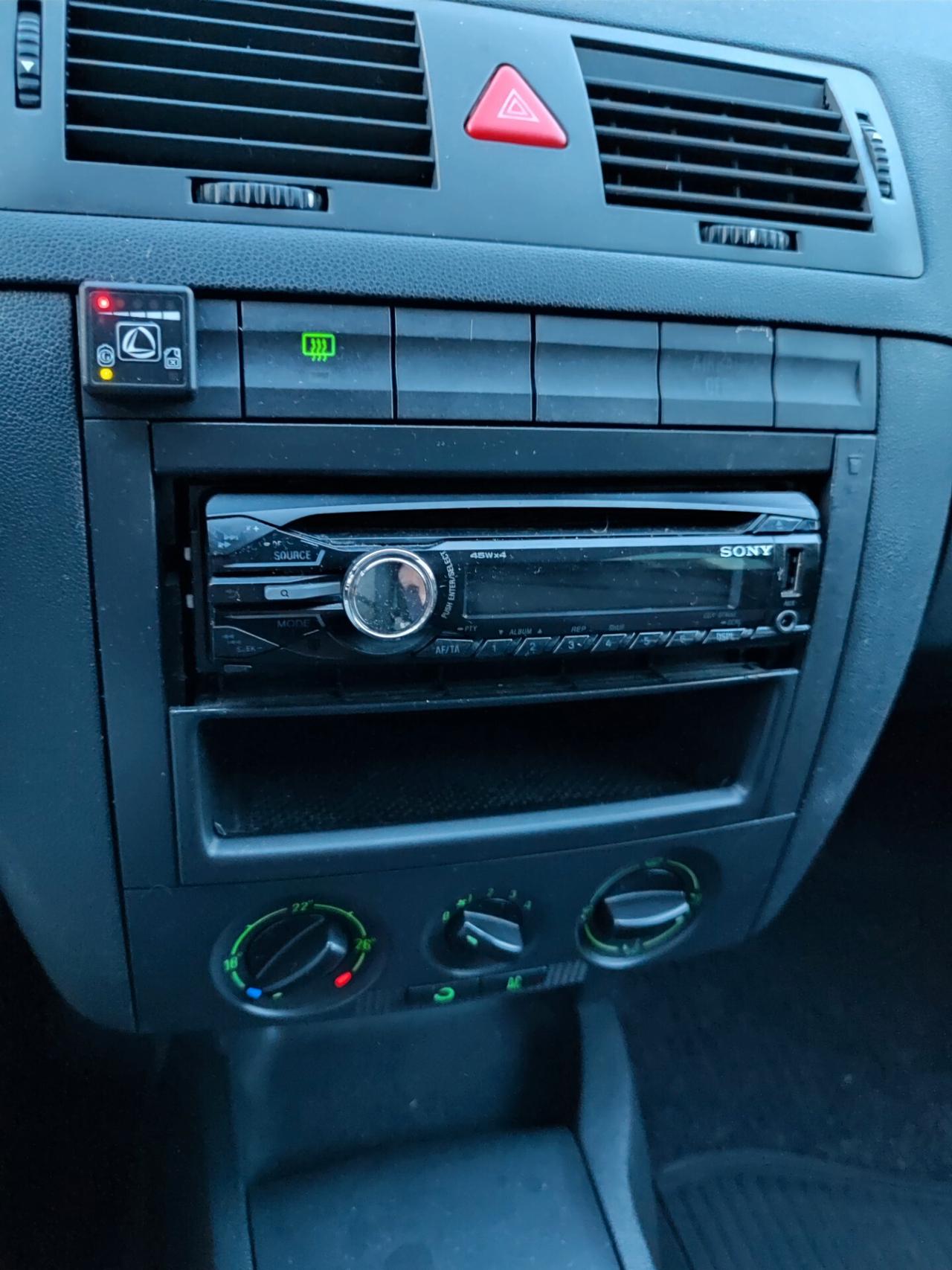 SKODA FABIA 1.4 A GPL OK PER NEOPATENTATI