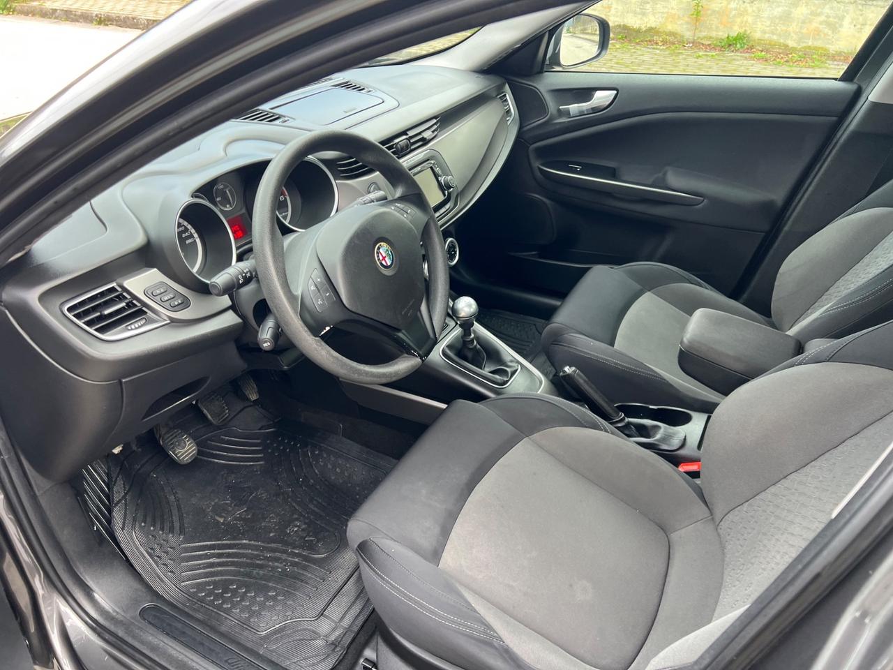 Alfa Romeo Giulietta 1.6 JTDm-2 105 CV Distinctive