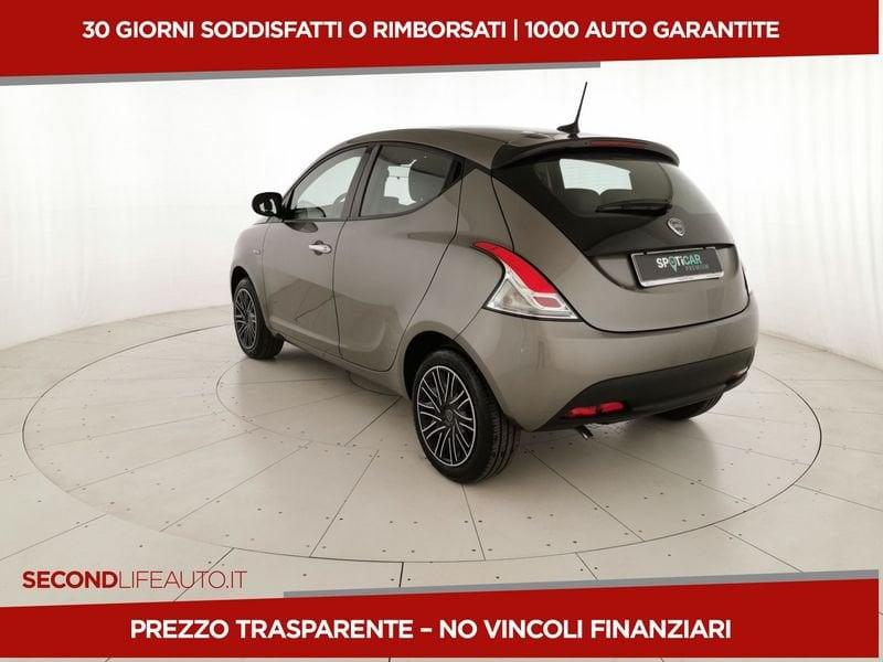 Lancia Ypsilon 1.0 firefly hybrid Gold s&s 70cv 5p.ti