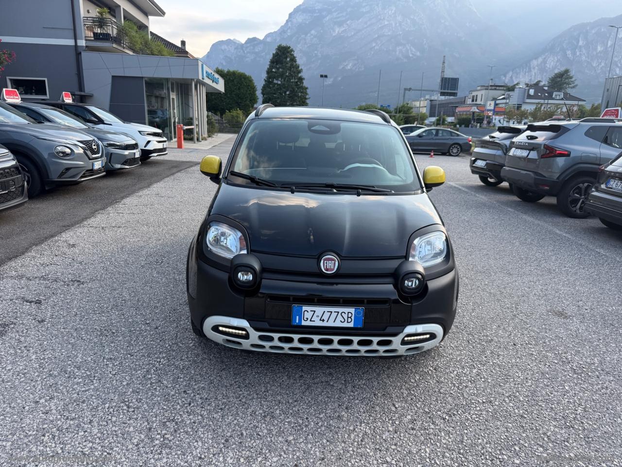 FIAT Panda 1.0 FireFly S&S Hybrid PACK CROSS
