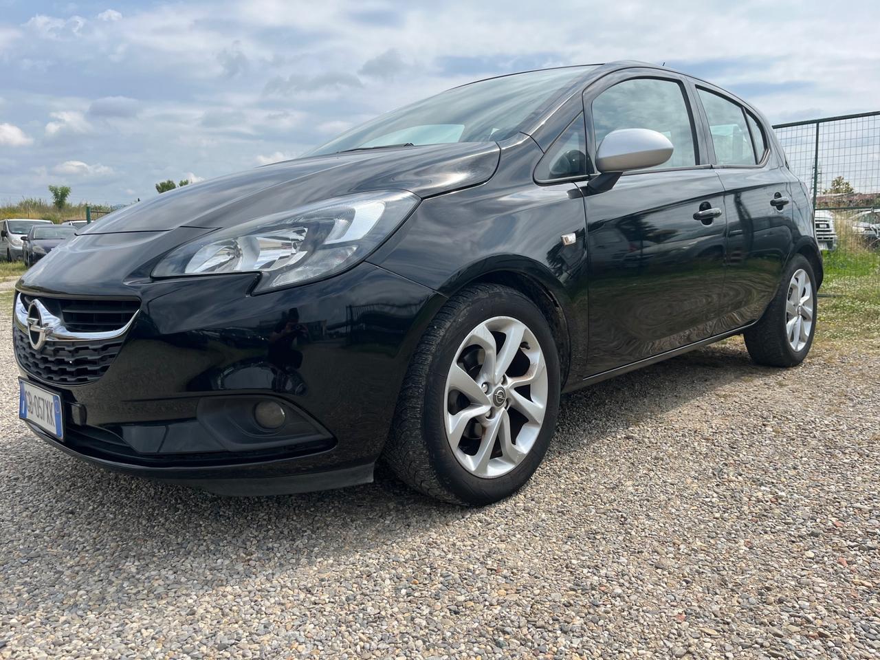 Opel Corsa 1.4 5 porte Black Edition