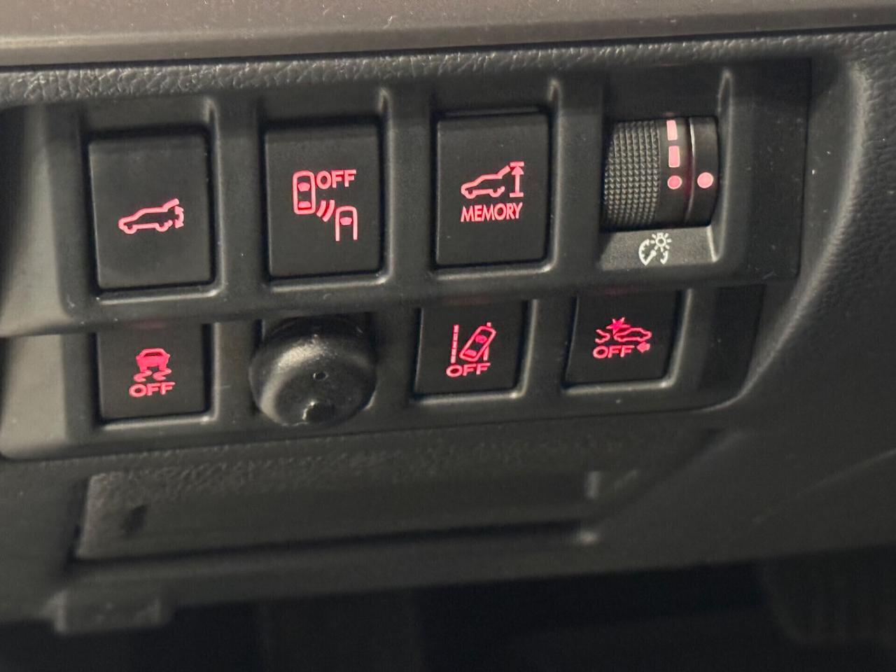 Subaru OUTBACK 2.0d Automatico 4x4 Gancio Traino !