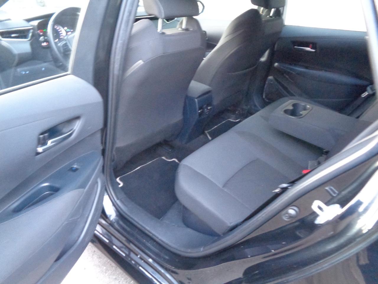 Toyota Corolla Touring Sports 1.8 Hybrid Business