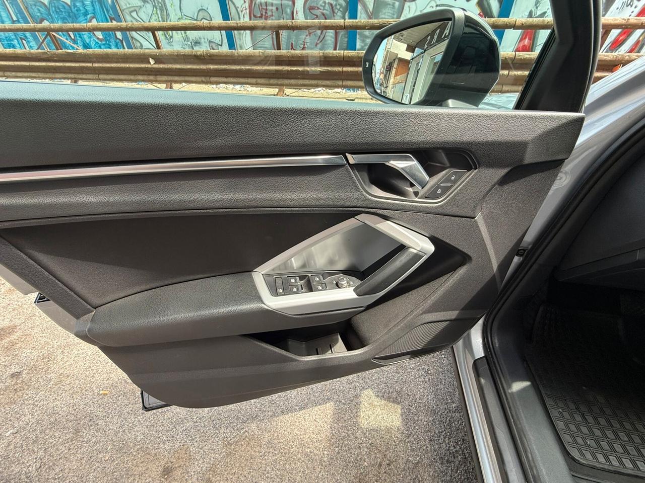 Audi Q3 2.0 TDI 150 CV Business