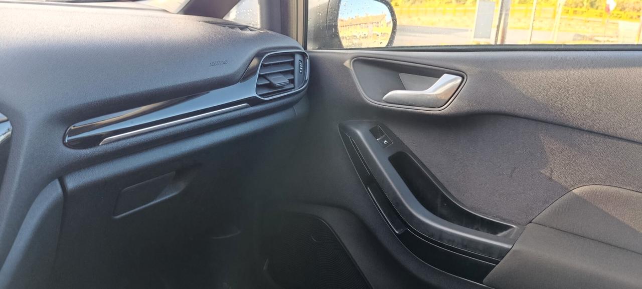 Ford Fiesta Ecoboost 95 CV 5 porte Connect