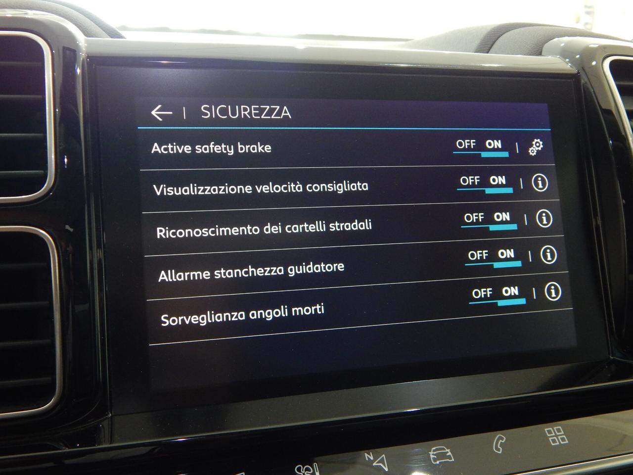 Citroen C5 Aircross 1.5 bluehdi Shine EAT8 TETTO-NAVI-PELLE-PARK-LED