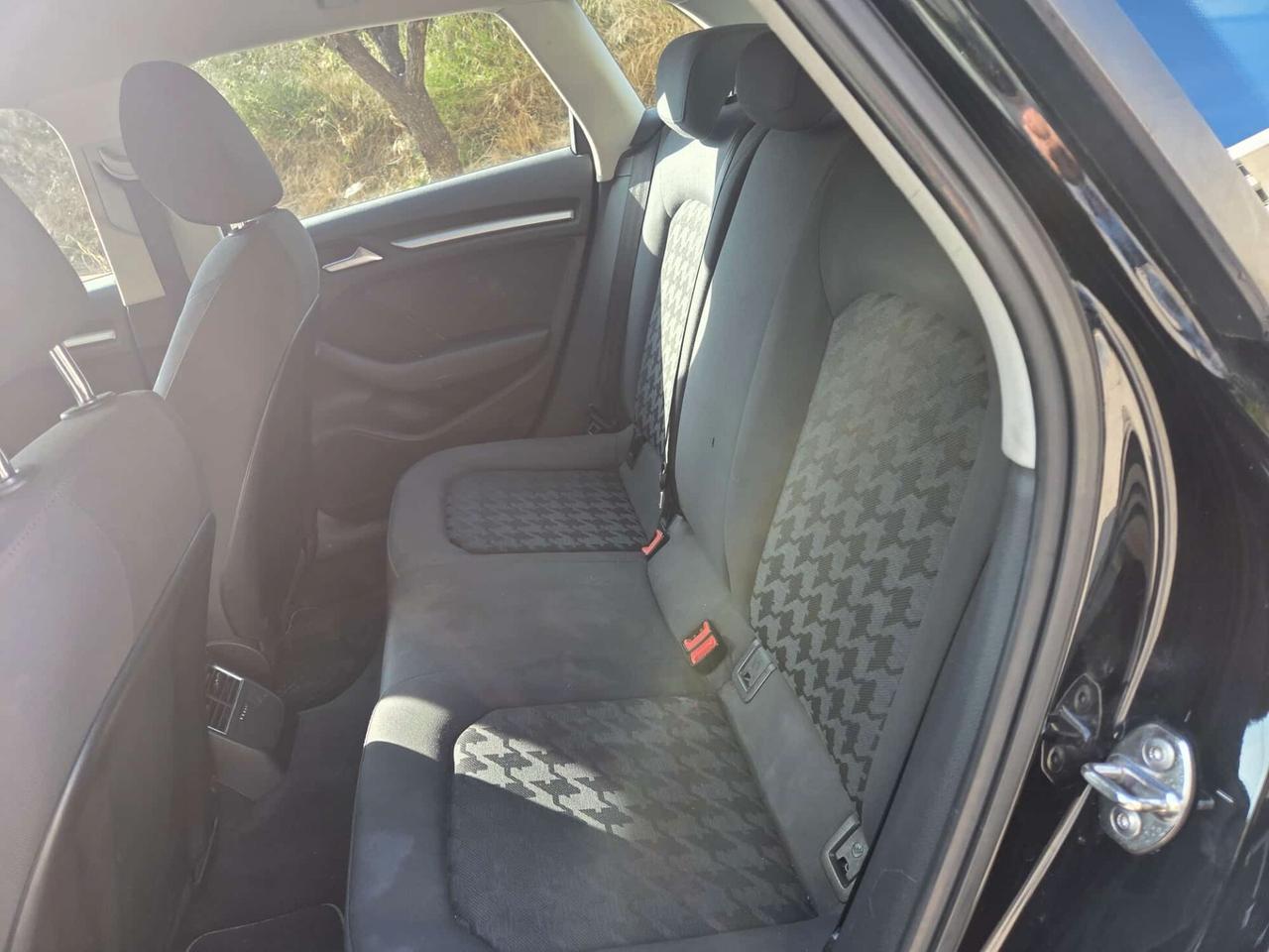 Audi A3 SPB 1.6 TDI clean diesel Business