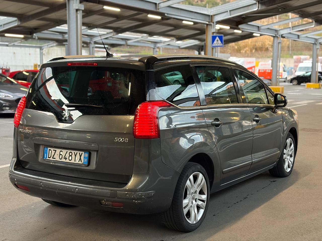 Peugeot 5008 2.0 HDi 150CV euro5 - 2010 7 posti