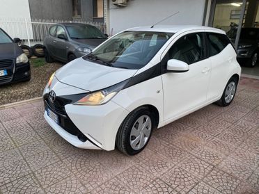 Toyota Aygo 1.0 VVT-i 69 CV 5 porte x-clusiv