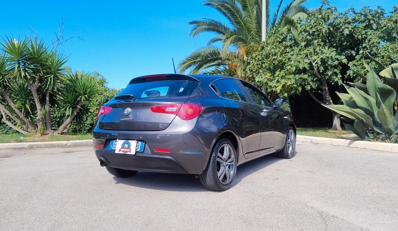 Alfa Romeo Giulietta 1.6 JTDm-2 105 CV Distinctive