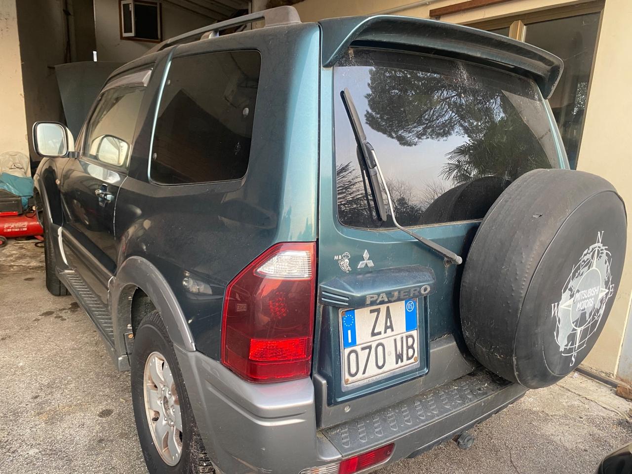 Mitsubishi Pajero 3.2 16V DI-D 5p. Instyle