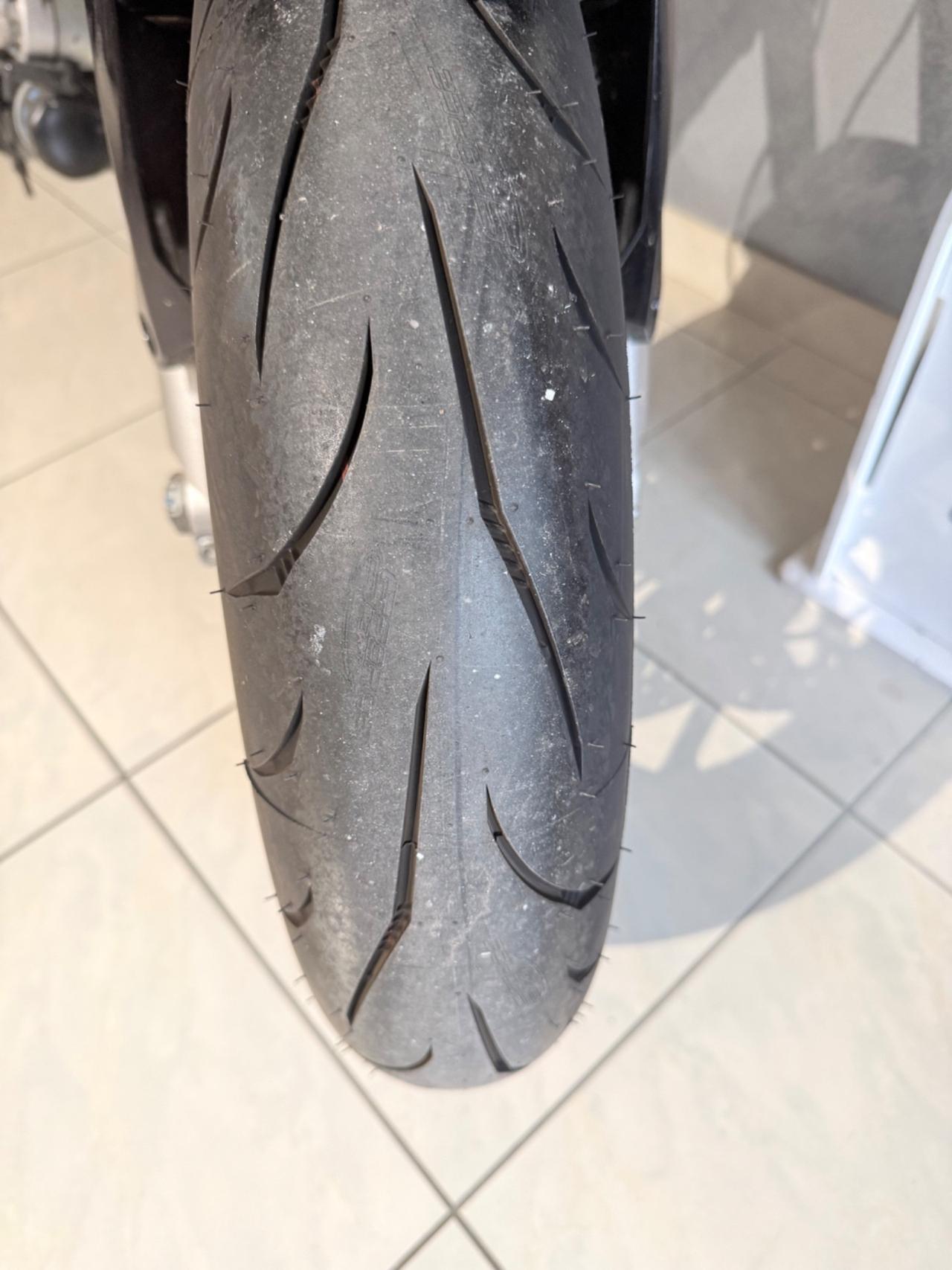 Aprilia SL Shiver 750 PARI AL NUOVO SCARICO LEOVINCE