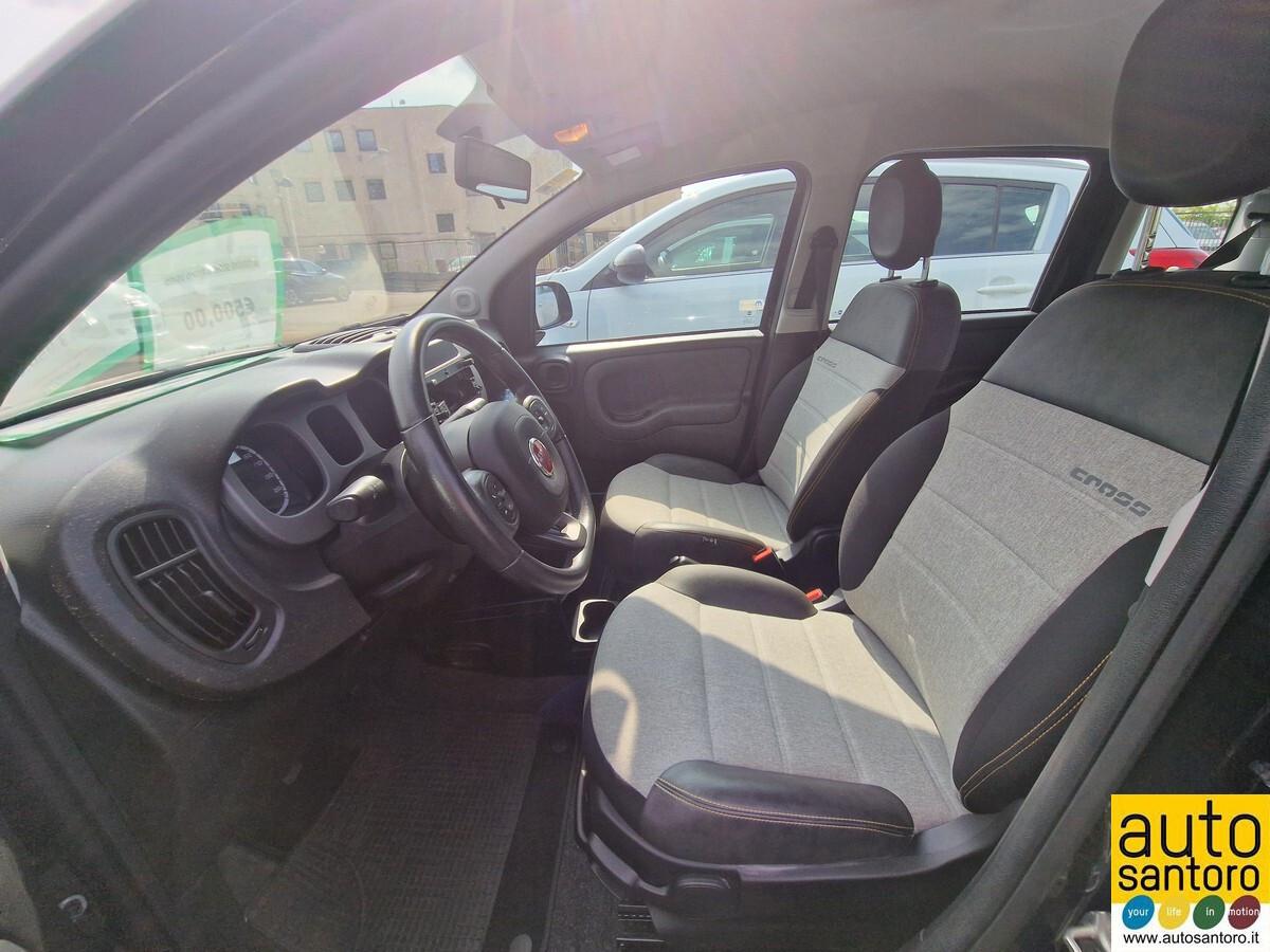 FIAT PANDA 1.0 IBRIDO CROSS