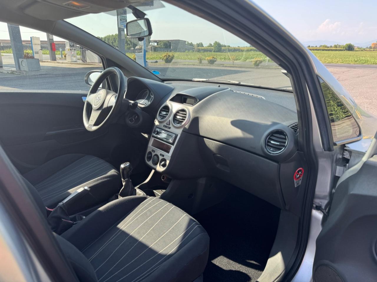 Opel Corsa 1.2 5 porte Easytronic Club