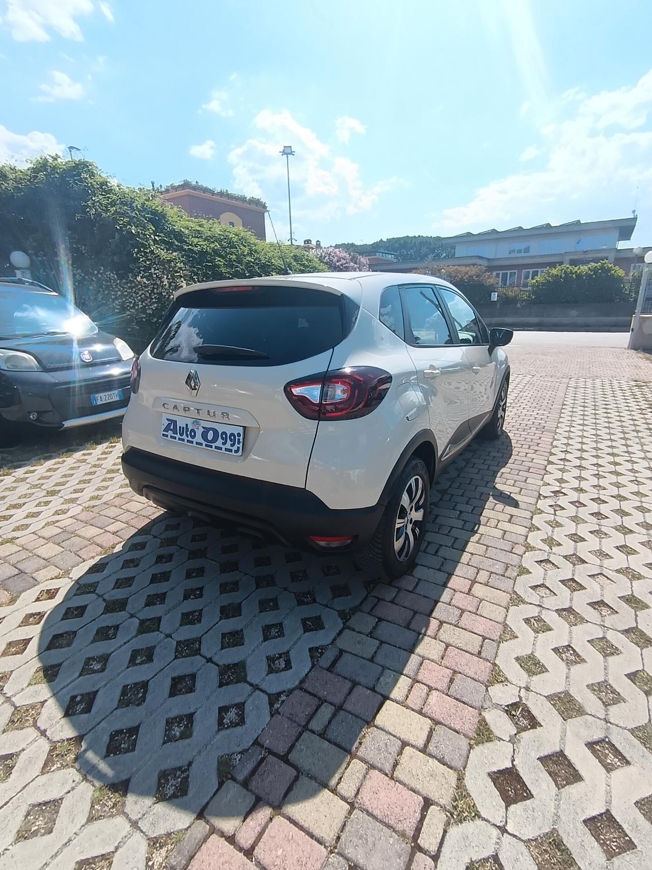 Renault Captur TCe 12V 90 CV Business