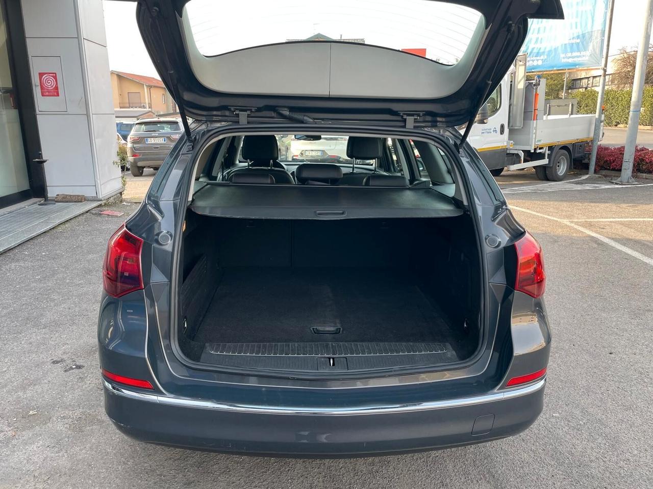 Opel Astra 1.7 CDTI 130CV Sports Tourer Cosmo