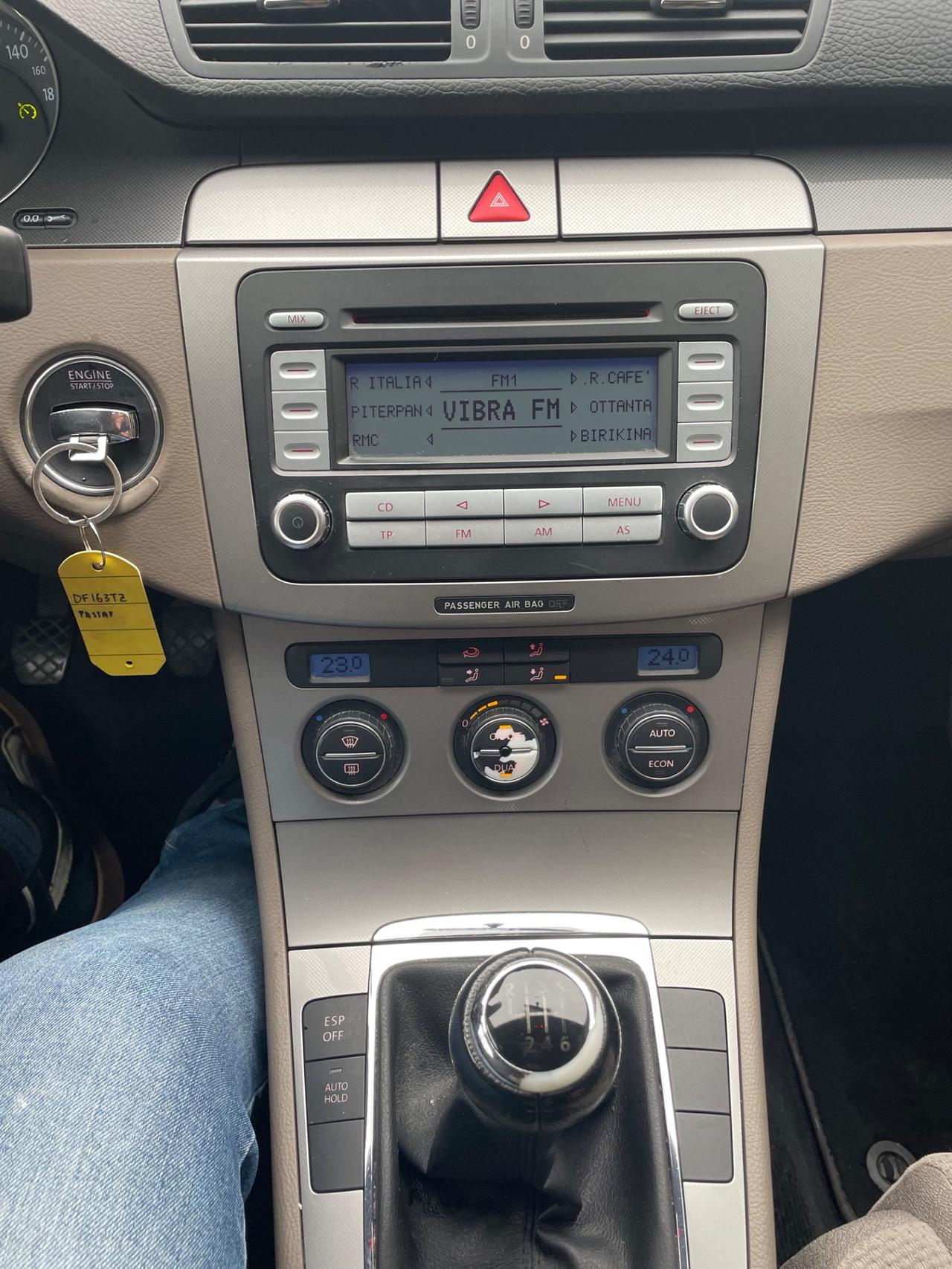 Volkswagen Passat 2.0 TDI . Highline €.2499