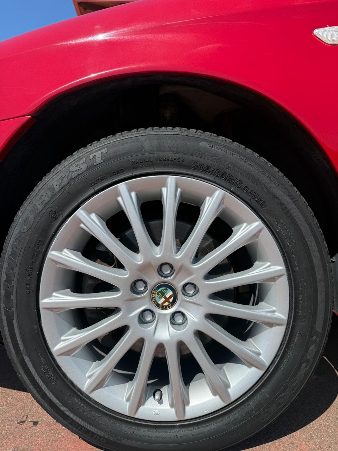 Alfa Romeo 147 1.9 JTD (120)