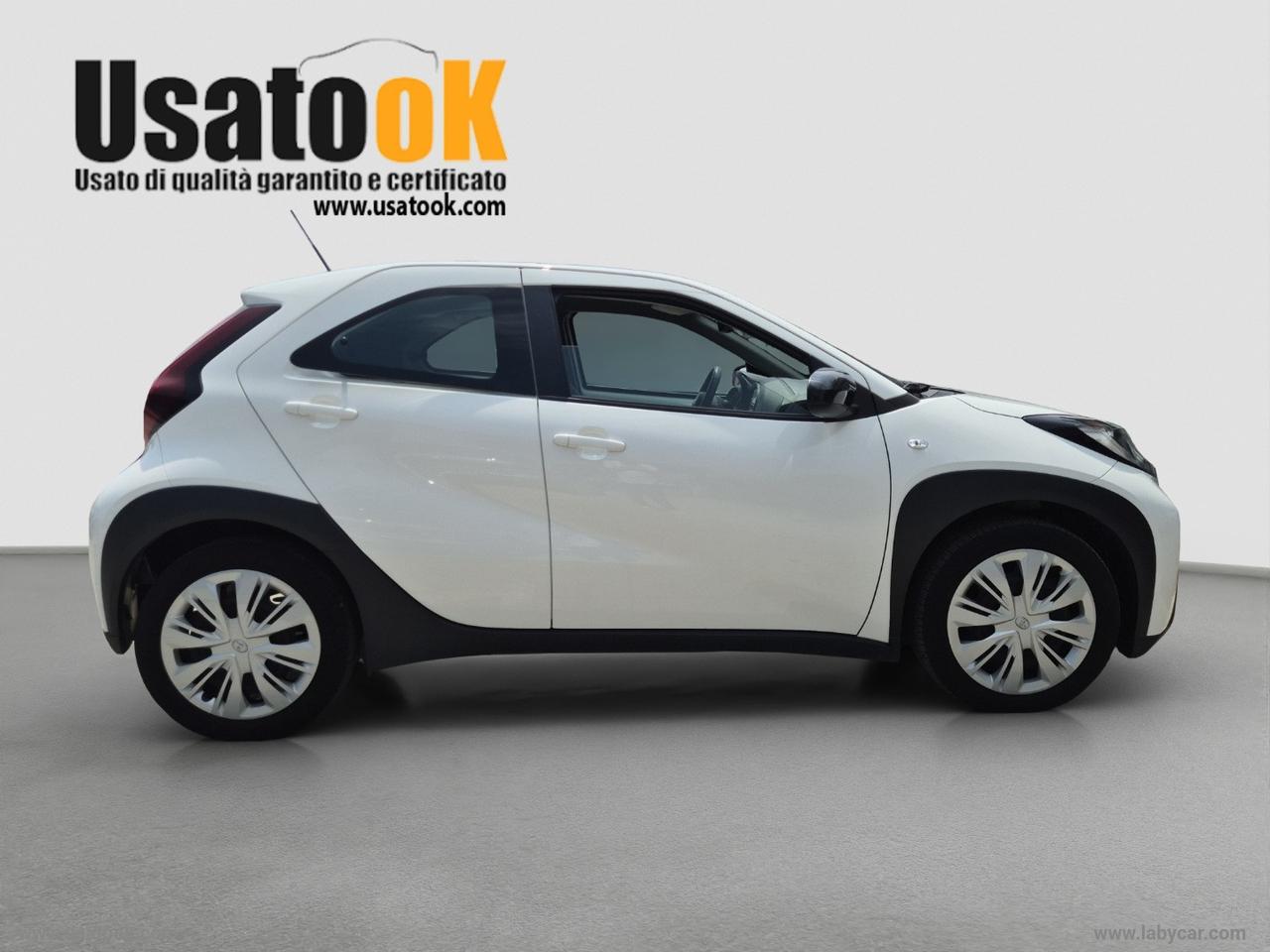 TOYOTA Aygo X 1.0 VVT-i 72 CV 5p. Active TUA A 14.950 € CON USATOOK PLUS