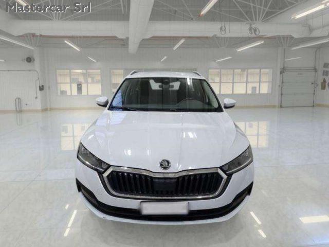 SKODA Octavia Octavia Wagon 1.0 e-tec Executive dsg -. GF253RS